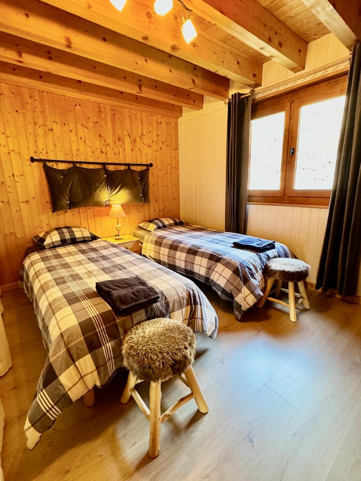 Charming, Cosy Chalet Nestled In A Breathtaking Surrounding With Spectacular, Stunning Mountain Views Abondance Kültér fotó
