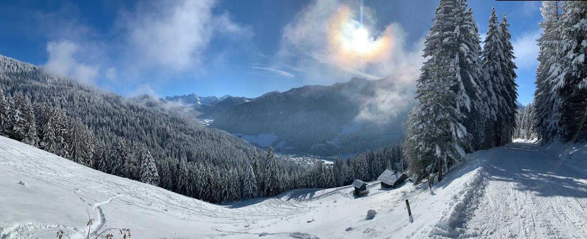 Charming, Cosy Chalet Nestled In A Breathtaking Surrounding With Spectacular, Stunning Mountain Views Abondance Kültér fotó