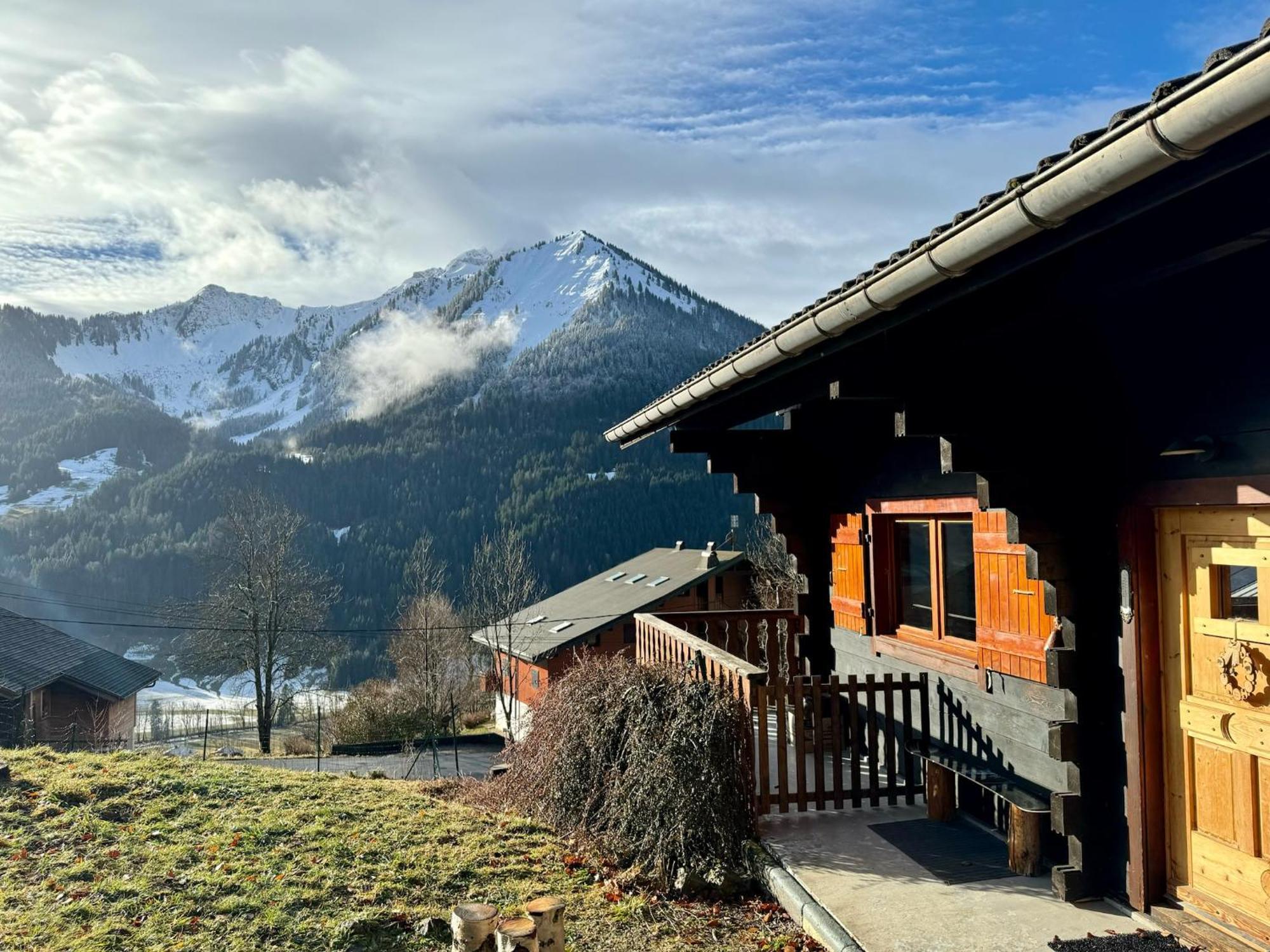 Charming, Cosy Chalet Nestled In A Breathtaking Surrounding With Spectacular, Stunning Mountain Views Abondance Kültér fotó